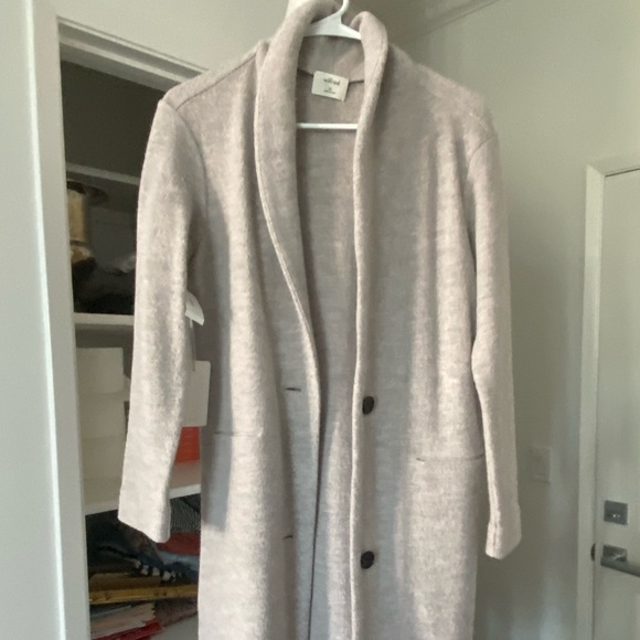 Wool coat - Picture 1 of 9